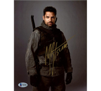 Manu Bennett Signed "Arrow" 8x10 Photo Inscribed "Slade" (Beckett) at PristineAuction.com