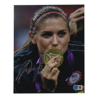 Alex Morgan Signed 8x10 Photo (Beckett) at PristineAuction.com