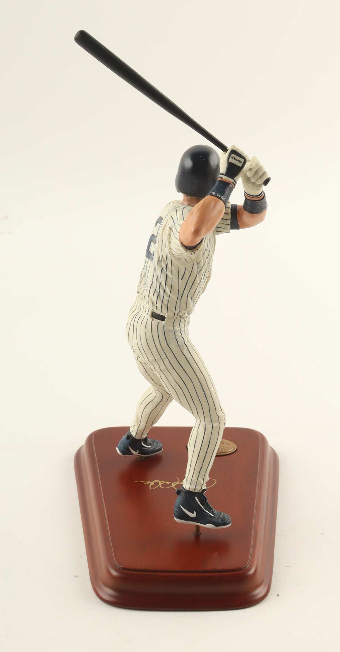 Derek Jeter Yankees 9" Danbury Mint "All-Star Figurines" Ceramic Statue at PristineAuction.com Derek Jeter Yankees 9" Danbury Mint "All-Star Figurines" Ceramic Statue at PristineAuction.com