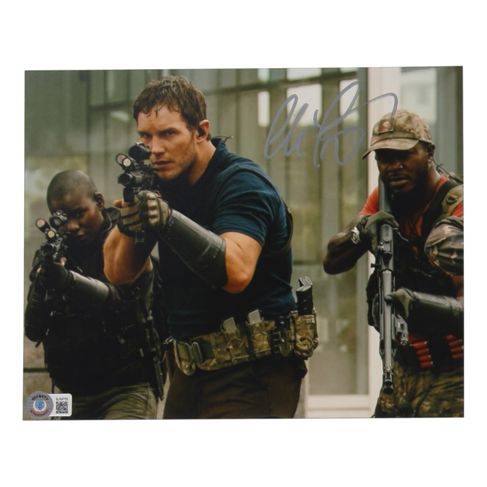 Chris Pratt Signed "The Tomorrow War" 8x10 Photo (Beckett) at PristineAuction.com
