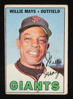 Willie Mays 1967 Topps #200 at PristineAuction.com