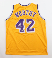 James Worthy Signed Jersey (Beckett) at PristineAuction.com