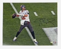 Tom Brady Signed Buccaneers 16x20 Photo (Fanatics) at PristineAuction.com