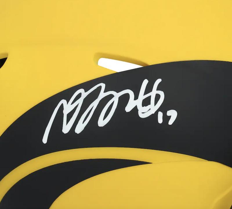 Davante Adams Signed Rams Rave Alternate Speed Mini Helmet (Fanatics) at PristineAuction.com Davante Adams Signed Rams Rave Alternate Speed Mini Helmet (Fanatics) at PristineAuction.com