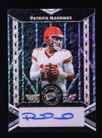 Patrick Mahomes II 2024 Press Pass Autographs Diagonal Shimmer Platinum Blue #PPAPM2 #1/1 at PristineAuction.com