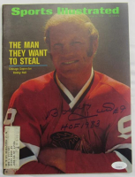 Bobby Hull Signed "Sports Illustrated" Magazine Inscribed "HOF 1983" (JSA) at PristineAuction.com