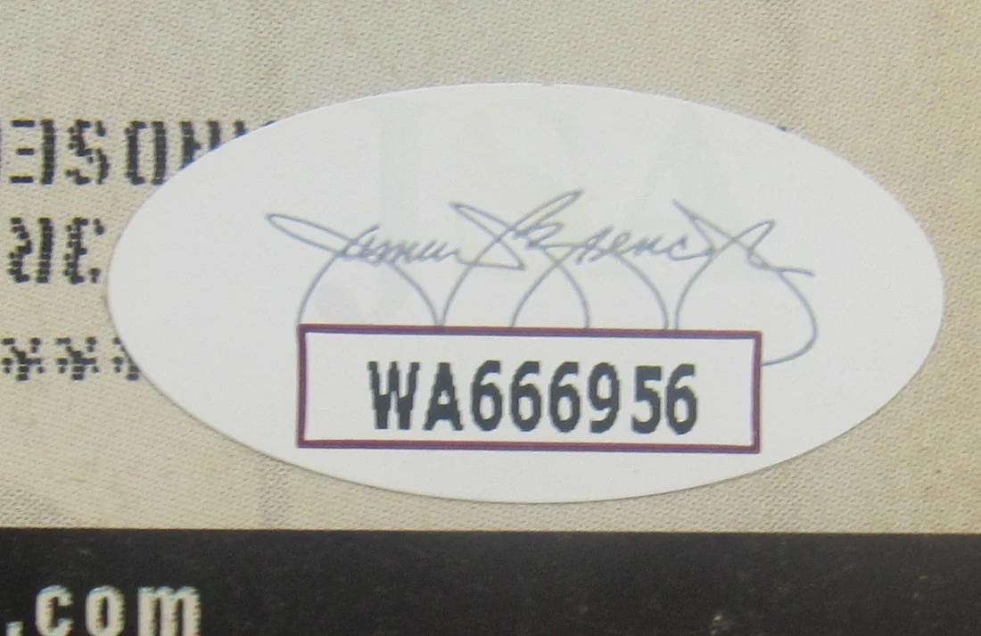 Frank Thomas Signed "Sports Illustrated" Magazine (JSA) at PristineAuction.com Frank Thomas Signed "Sports Illustrated" Magazine (JSA) at PristineAuction.com