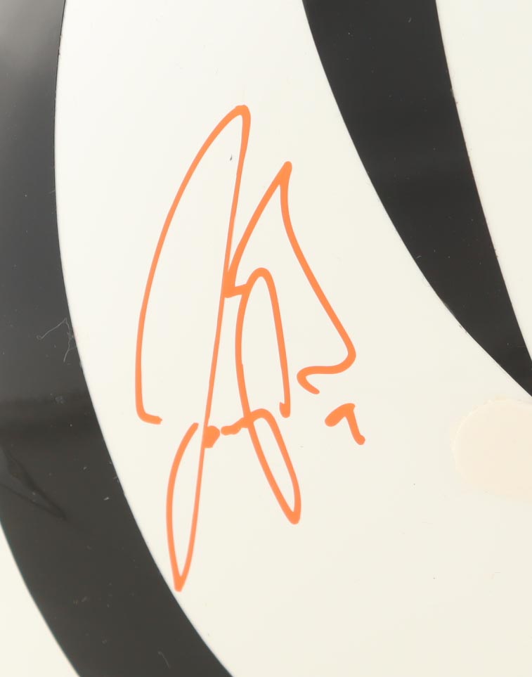 Joe Burrow Signed Bengals Full-Size Authentic On-Field White Alternate Speed Helmet (Fanatics) at PristineAuction.com Joe Burrow Signed Bengals Full-Size Authentic On-Field White Alternate Speed Helmet (Fanatics) at PristineAuction.com