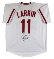 Barry Larkin Signed Jersey (Beckett) at PristineAuction.com