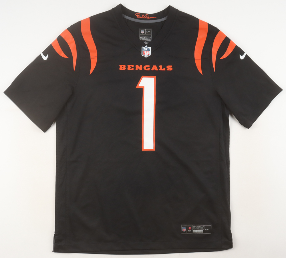 Ja'Marr Chase Signed Bengals Nike Authentic Jersey (PSA) at PristineAuction.com Ja'Marr Chase Signed Bengals Nike Authentic Jersey (PSA) at PristineAuction.com