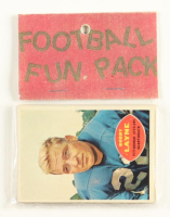 1960 Topps Football Card Fun Pack with (10) Cards at PristineAuction.com