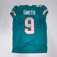 Jonnu Smith Signed Jersey Inscribed "Fins Up!'" (Beckett) at PristineAuction.com