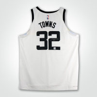 Karl-Anthony Towns Signed Timberwolves Nike Authentic Jersey (JSA) at PristineAuction.com