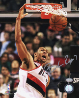 Brandon Roy Signed Trailblazers 8x10 Photo (Schwartz) at PristineAuction.com