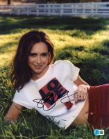 Jennifer Love Hewitt Signed 11x14 Photo (Beckett) at PristineAuction.com