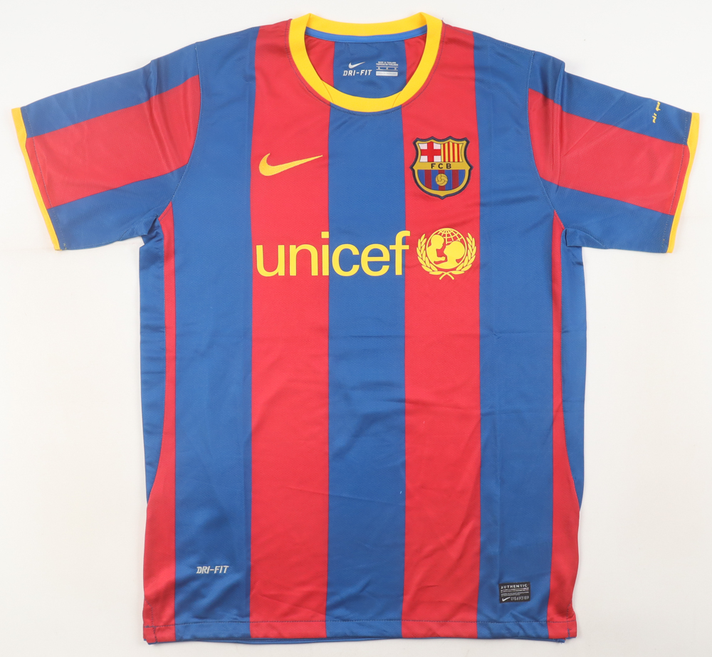 David Villa Signed FC Barcelona Nike Authentic Jersey (Beckett) at PristineAuction.com David Villa Signed FC Barcelona Nike Authentic Jersey (Beckett) at PristineAuction.com