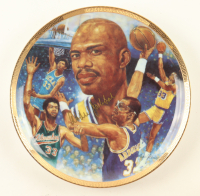 Kareem Abdul-Jabbar Signed "Path of Glory" LE 1989 Lakers Ceramic Art Plate (Gartlan) at PristineAuction.com