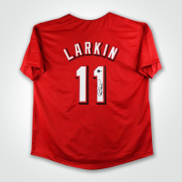 Barry Larkin Signed Jersey (Beckett) at PristineAuction.com