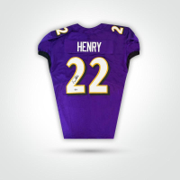 Derrick Henry Signed Jersey (Beckett) at PristineAuction.com