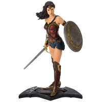 Gal Gadot Signed DC Collectibles "Batman v Superman: Dawn of Justice" Wonder Woman 13" Statue (CA) at PristineAuction.com