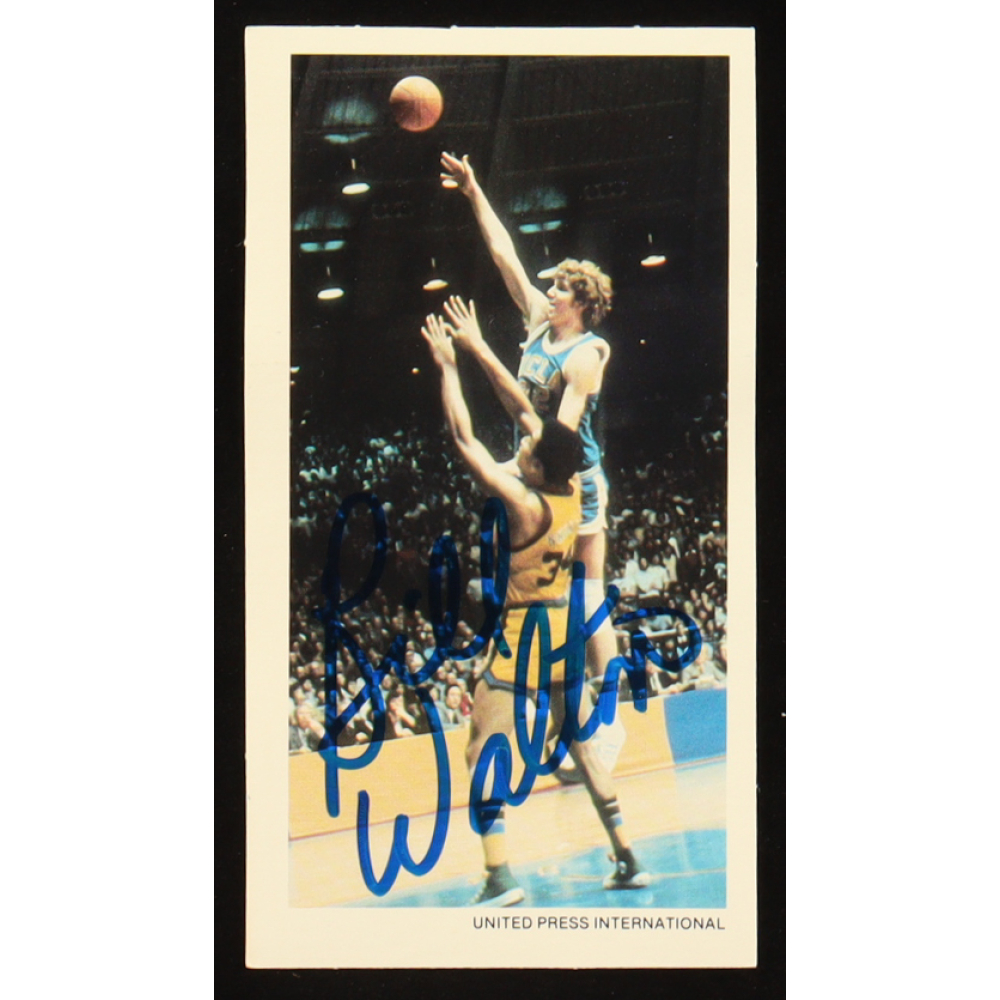 Bill Walton Signed 1979 United Press International Basketball Card (Beckett) at PristineAuction.com