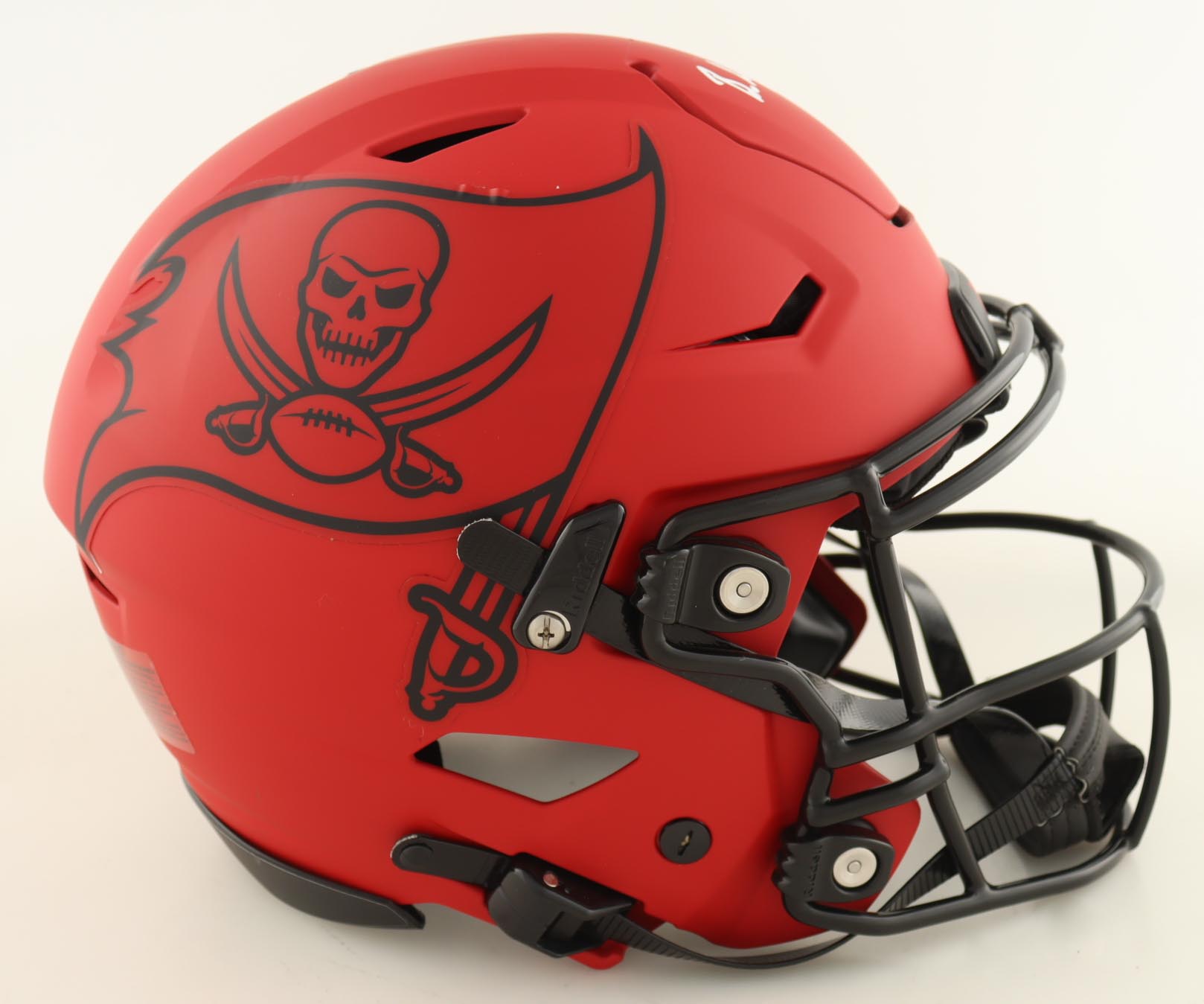 Baker Mayfield Signed Buccaneers Full-Size Authentic On-Field Rave Alternate Speed Helmet (Beckett) at PristineAuction.com Baker Mayfield Signed Buccaneers Full-Size Authentic On-Field Rave Alternate Speed Helmet (Beckett) at PristineAuction.com