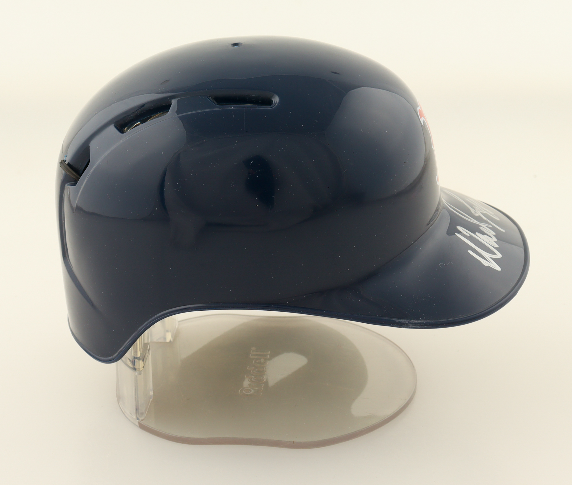 Wade Boggs Signed Red Sox Mini Batting Helmet (DA) at PristineAuction.com Wade Boggs Signed Red Sox Mini Batting Helmet (DA) at PristineAuction.com