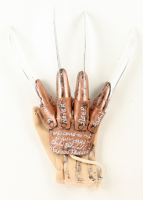 Charles Belardinelli Signed "A Nightmare on Elm Street" Freddy Krueger Glove Inscribed "Welcome To My Nightmare", "Freddy Krueger" & "9...10 Never Sleep Again" (AutographCOA) at PristineAuction.com