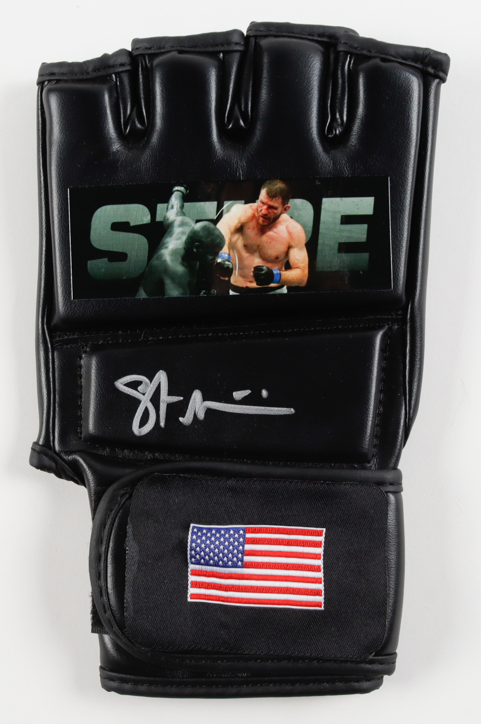 Stipe Miocic Signed MMA Custom USA Glove (Beckett) at PristineAuction.com Stipe Miocic Signed MMA Custom USA Glove (Beckett) at PristineAuction.com