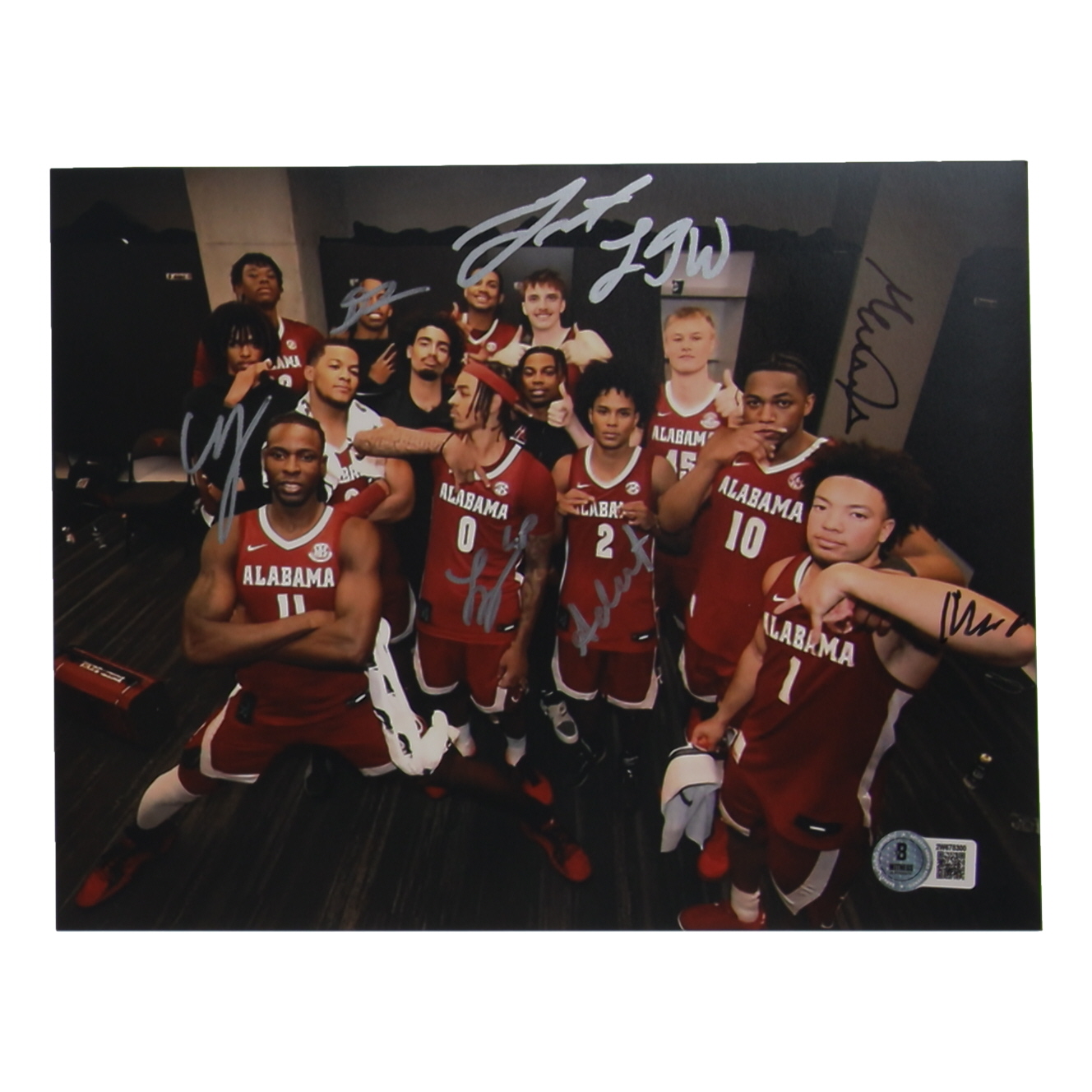 Alabama Crimson Tide 8x10 Photo Team-Signed By (8) With Mark Sears, Grant Nelson, Chris Youngblood, Derrion Reid (Beckett) at PristineAuction.com Alabama Crimson Tide 8x10 Photo Team-Signed By (8) With Mark Sears, Grant Nelson, Chris Youngblood, Derrion Reid (Beckett) at PristineAuction.com
