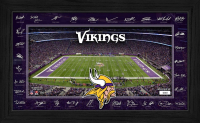 Vikings LE 2025 NFL Signature Gridiron Custom Framed Photo at PristineAuction.com