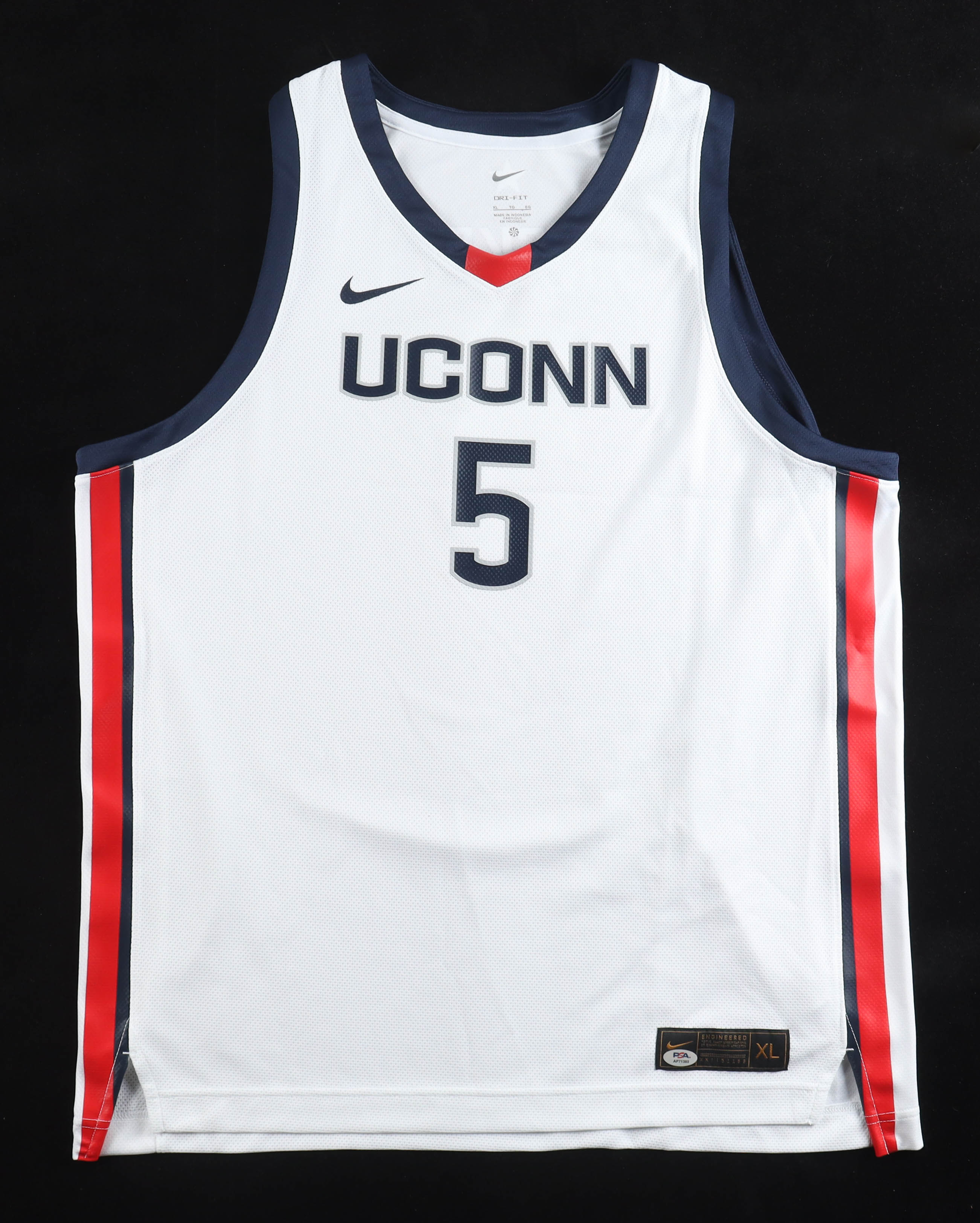 Paige Bueckers Signed Huskies Nike Authentic Jersey (PSA) at PristineAuction.com Paige Bueckers Signed Huskies Nike Authentic Jersey (PSA) at PristineAuction.com