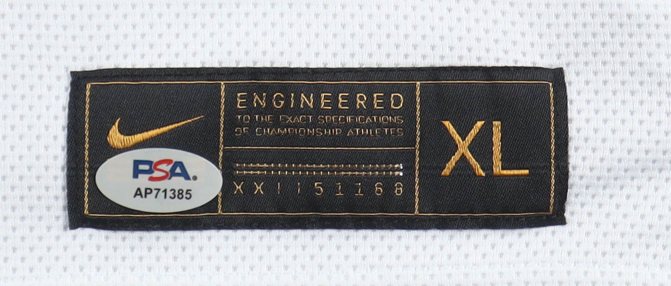 Paige Bueckers Signed Huskies Nike Authentic Jersey (PSA) at PristineAuction.com Paige Bueckers Signed Huskies Nike Authentic Jersey (PSA) at PristineAuction.com
