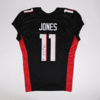 Julio Jones Signed Jersey (Beckett) at PristineAuction.com