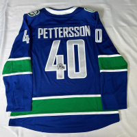 Elias Pettersson Signed Canucks Fanatics Authentic Jersey (Fanatics) at PristineAuction.com