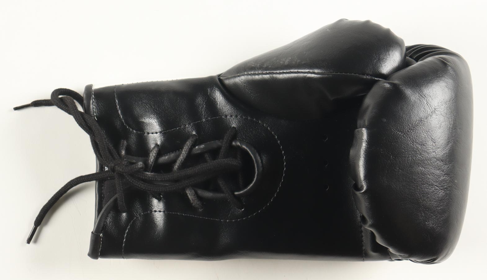 Mike Tyson Signed Hennessy Boxing Glove (Tyson & PSA) at PristineAuction.com Mike Tyson Signed Hennessy Boxing Glove (Tyson & PSA) at PristineAuction.com
