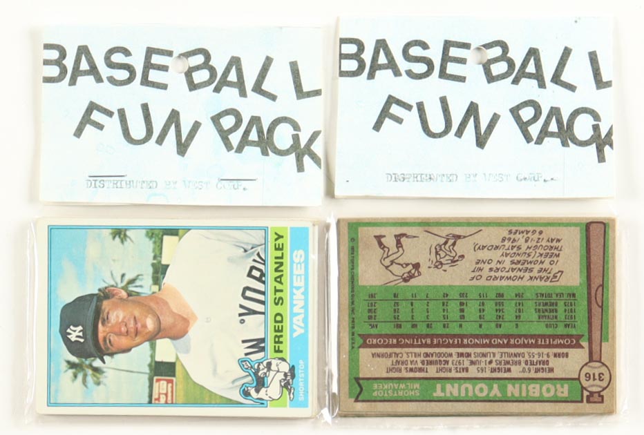 1976 Topps Baseball Cello Fun Pack Vending Box with (20) Packs at PristineAuction.com 1976 Topps Baseball Cello Fun Pack Vending Box with (20) Packs at PristineAuction.com