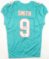 Jonnu Smith Signed Jersey (Beckett) at PristineAuction.com
