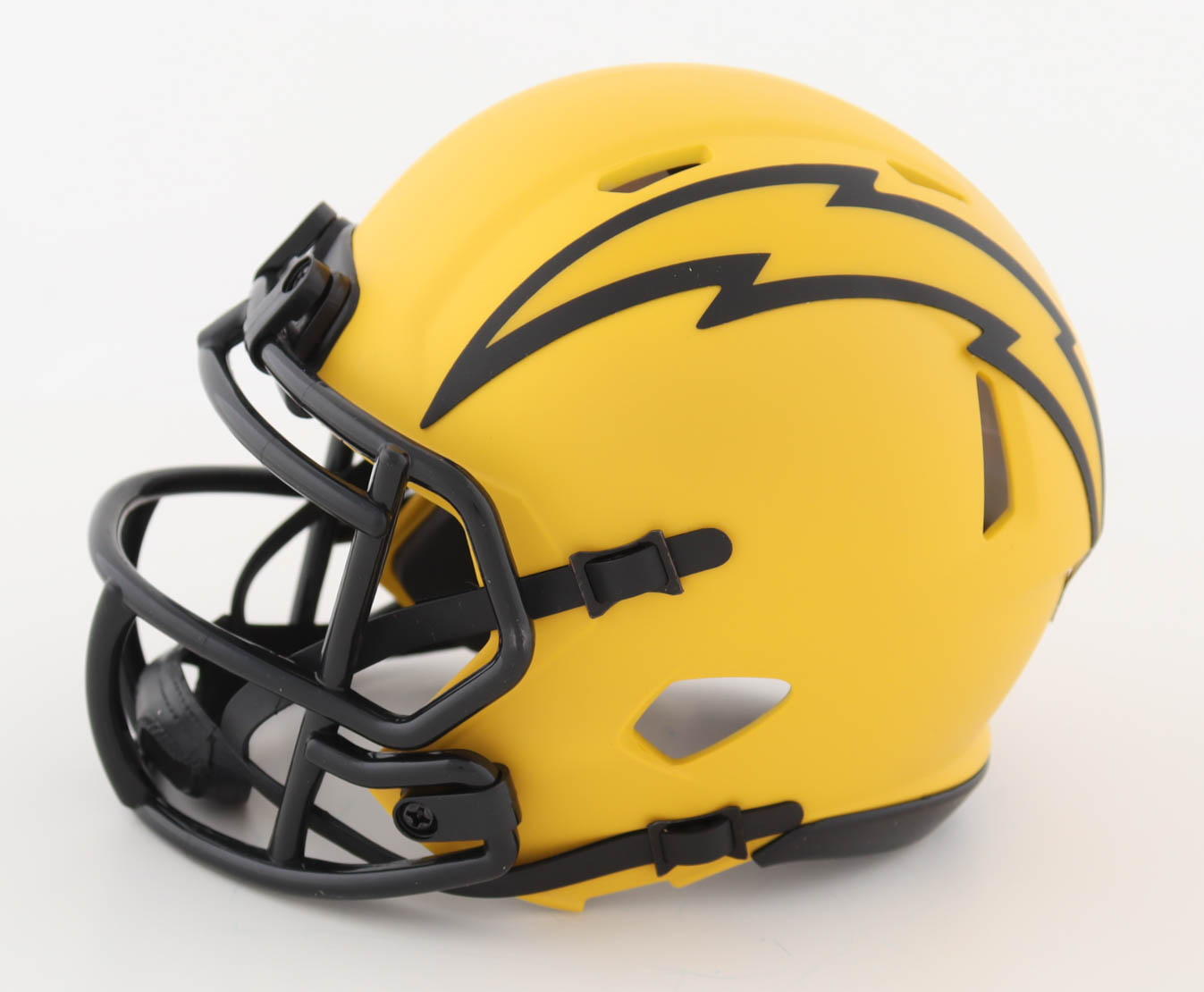 Darren Sproles Signed Chargers Rave Alternate Speed Mini Helmet (Beckett) at PristineAuction.com Darren Sproles Signed Chargers Rave Alternate Speed Mini Helmet (Beckett) at PristineAuction.com