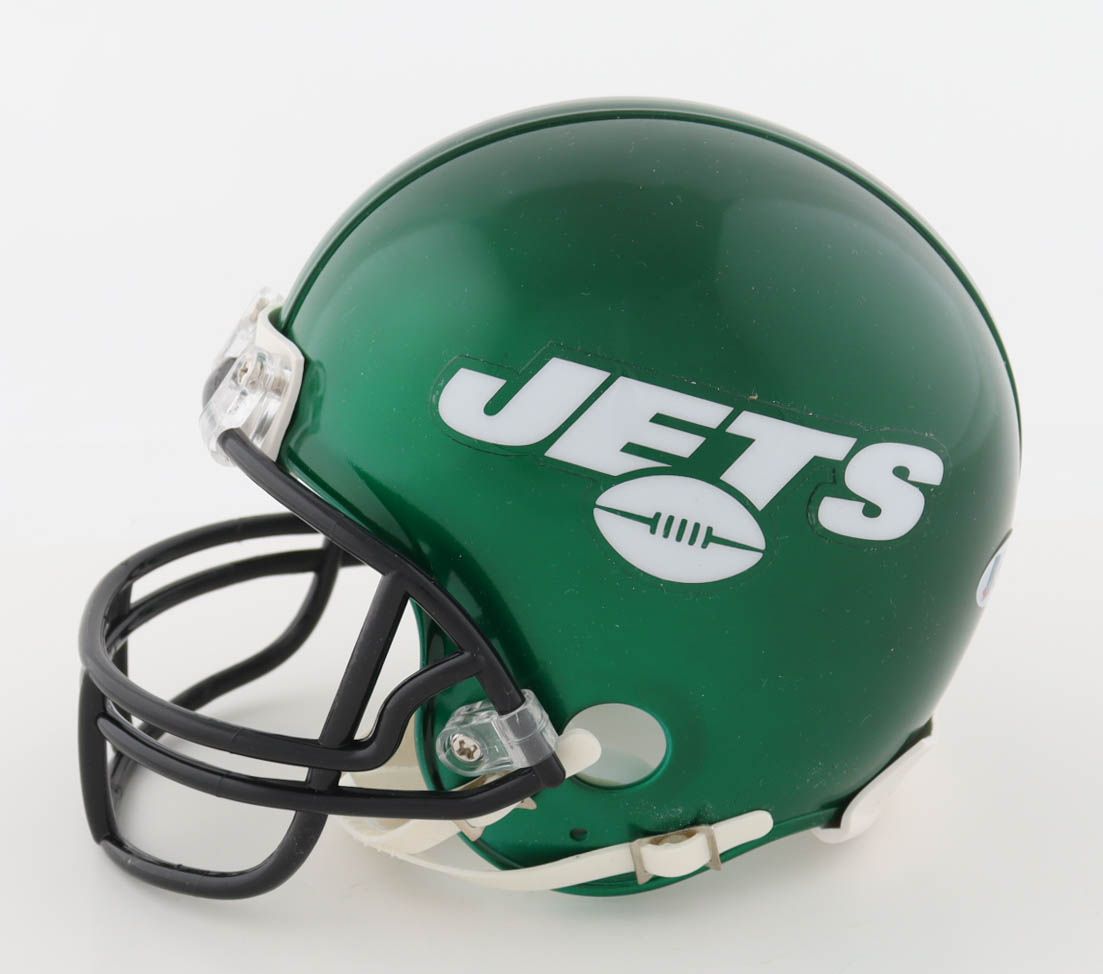 Sam Darnold Signed Jets Mini Helmet (Beckett) at PristineAuction.com Sam Darnold Signed Jets Mini Helmet (Beckett) at PristineAuction.com