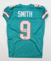 Jonnu Smith Signed Jersey (Beckett) at PristineAuction.com