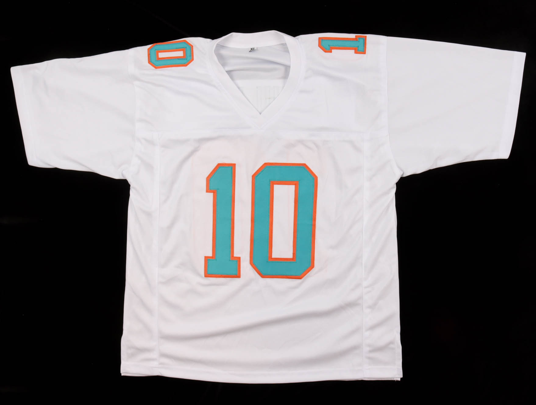 Tyreek Hill Signed Jersey (Beckett) at PristineAuction.com Tyreek Hill Signed Jersey (Beckett) at PristineAuction.com