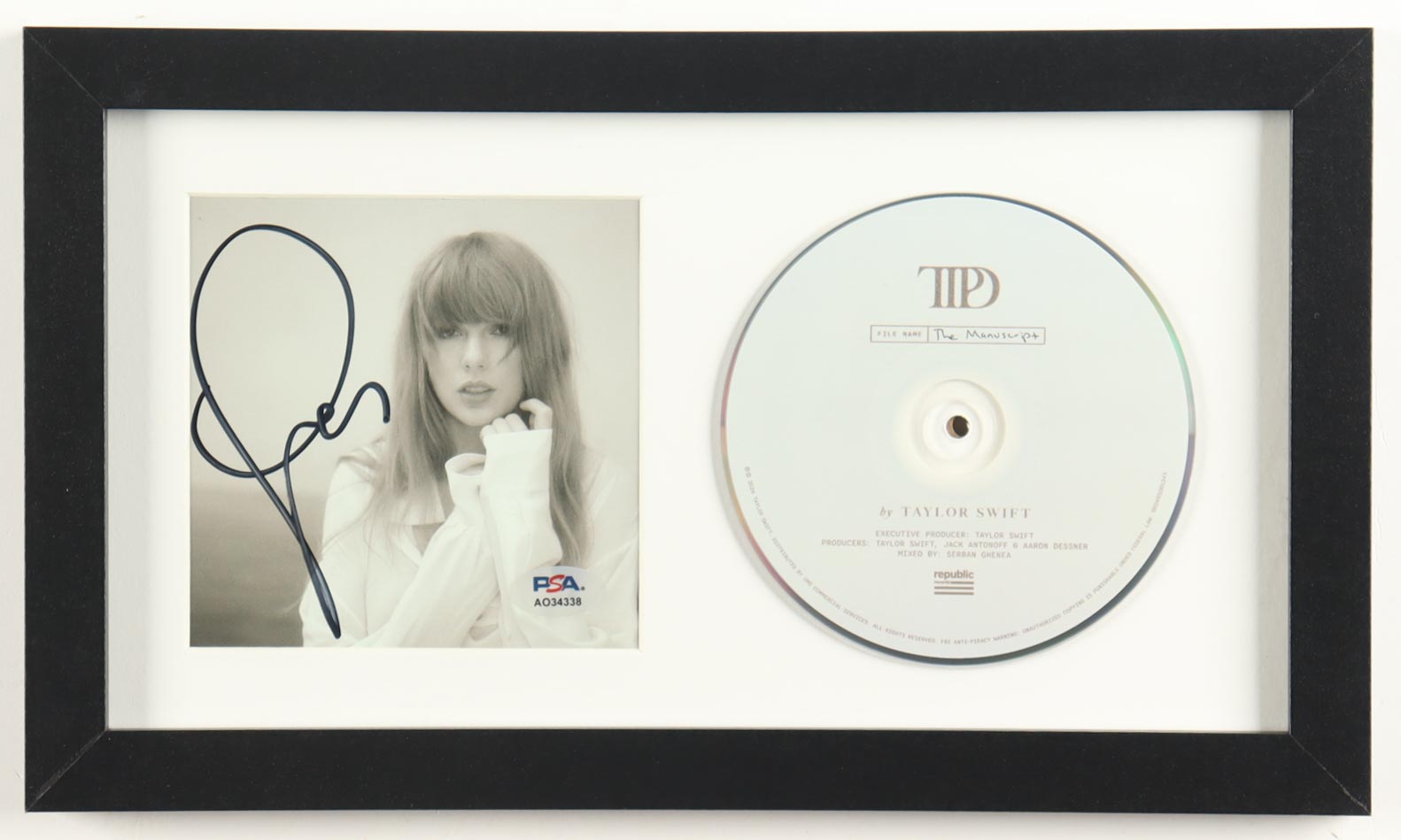 Taylor Swift Signed "The Tortured Poets Department" Custom Framed CD Insert Display (PSA) at PristineAuction.com Taylor Swift Signed "The Tortured Poets Department" Custom Framed CD Insert Display (PSA) at PristineAuction.com