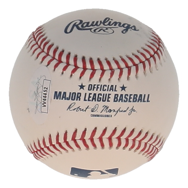 Joe Maddon Signed OML Baseball Inscribed "Embrace the Target" & "2016 WS Champs (JSA) at PristineAuction.com Joe Maddon Signed OML Baseball Inscribed "Embrace the Target" & "2016 WS Champs (JSA) at PristineAuction.com
