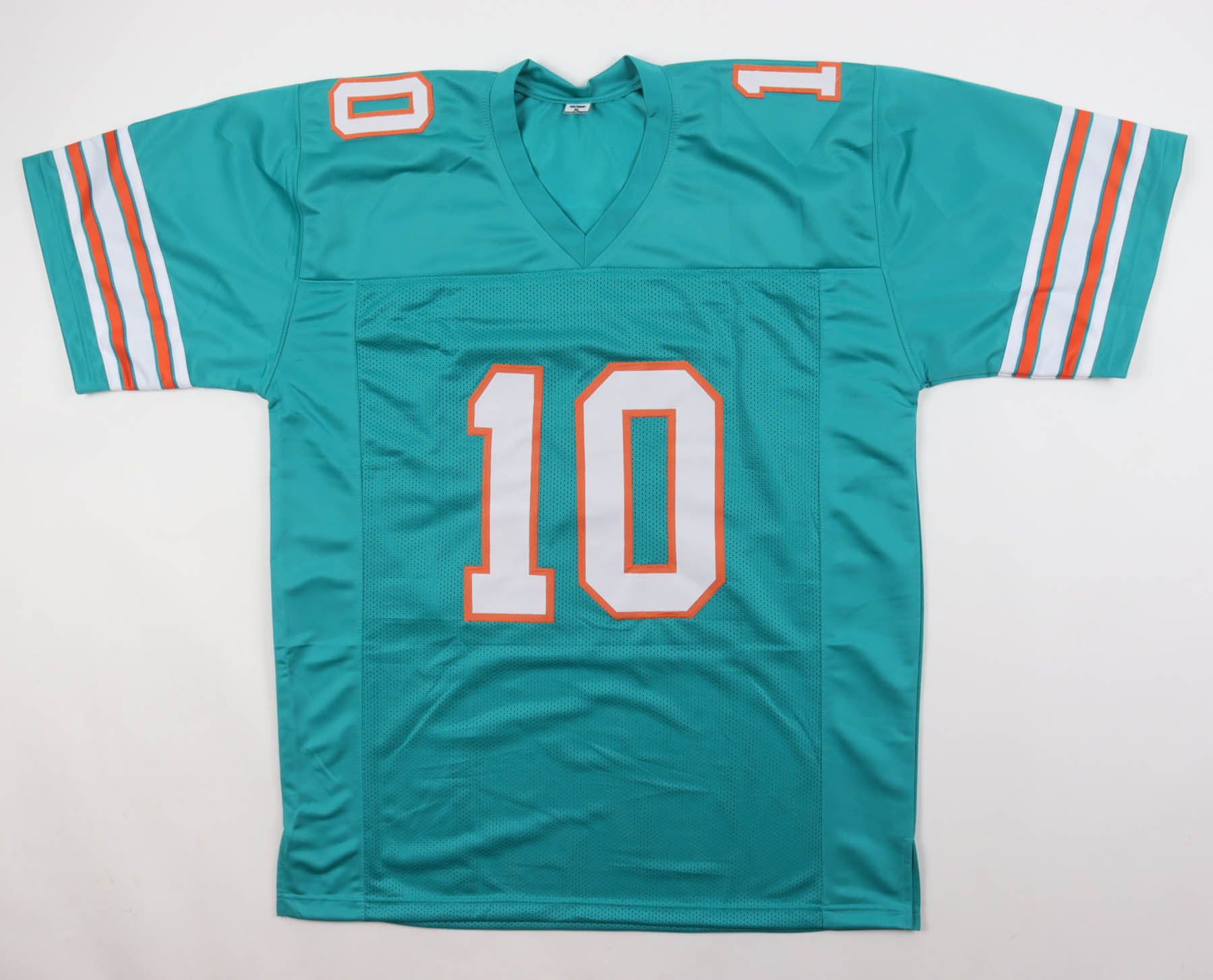 Tyreek Hill Signed Jersey (Beckett) at PristineAuction.com Tyreek Hill Signed Jersey (Beckett) at PristineAuction.com