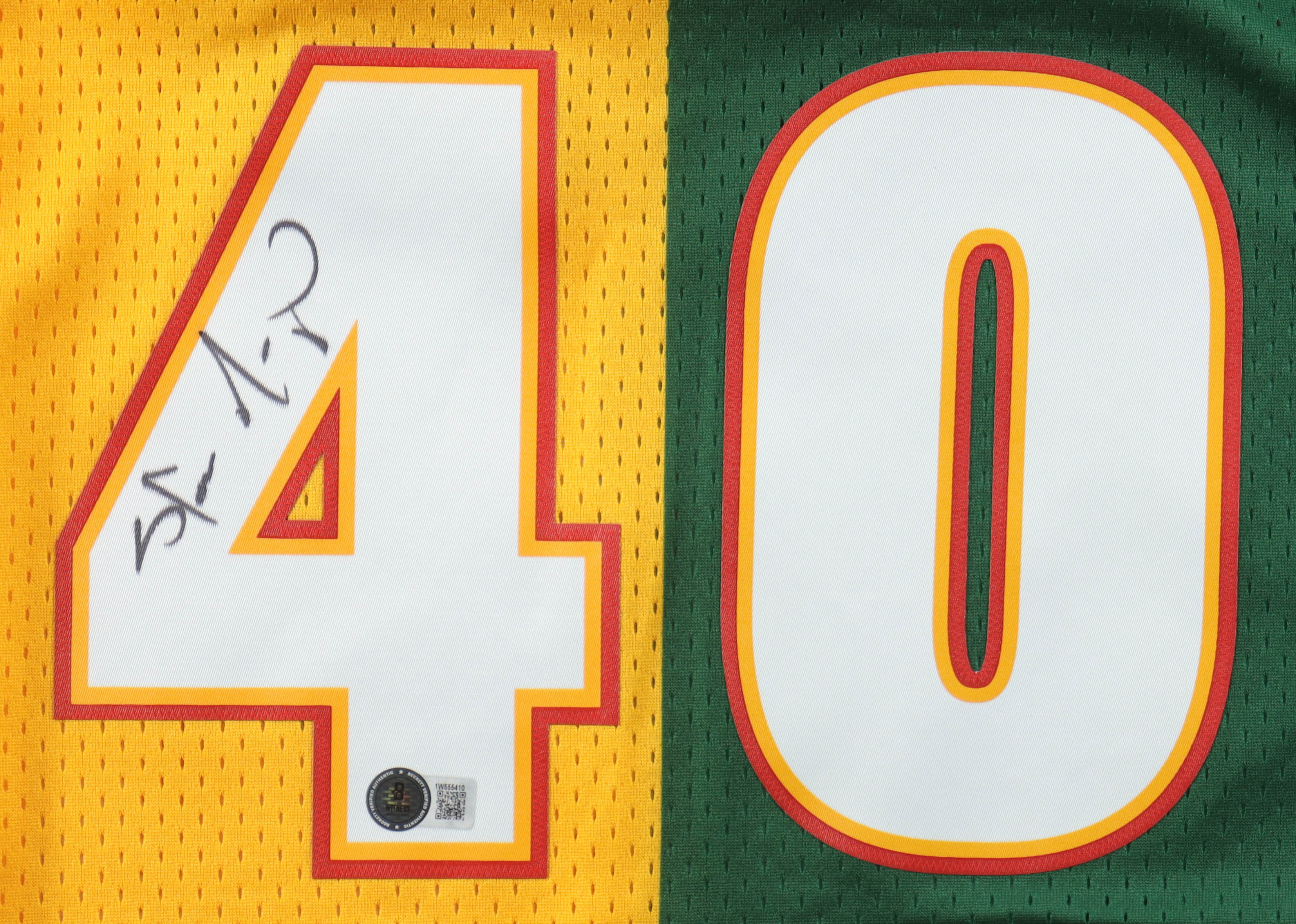 Shawn Kemp Signed SuperSonics Mitchell & Ness Authentic Jersey (Beckett) at PristineAuction.com Shawn Kemp Signed SuperSonics Mitchell & Ness Authentic Jersey (Beckett) at PristineAuction.com