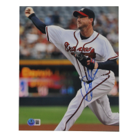 Derek Lowe Signed Red Sox 8x10 Photo (Beckett) at PristineAuction.com