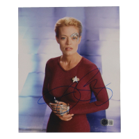 Jeri Ryan Signed "Star Trek: Voyager" 8x10 Photo (Beckett) at PristineAuction.com