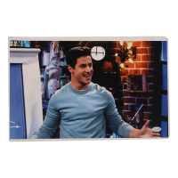 David Henrie Signed "How I Met Your Mother" 11x17 Photo (ACOA) at PristineAuction.com