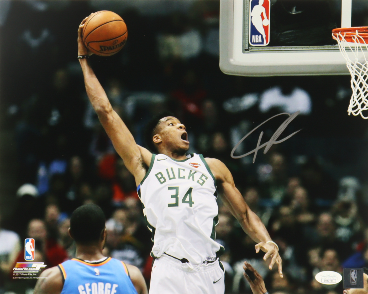 Giannis Antetokounmpo Signed Bucks 11x14 Photo (JSA) at PristineAuction.com Giannis Antetokounmpo Signed Bucks 11x14 Photo (JSA) at PristineAuction.com